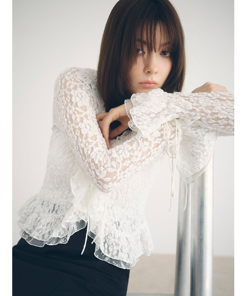 ラッフルデザインレーストップス