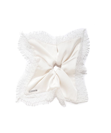 レーストリムバリエーションシュシュ