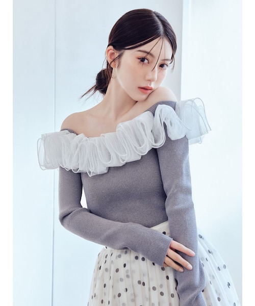 新品 フリルコンビオフショルダーリブニット フリルコンビオフショルダーリブニット｜フレイアイディーの通販