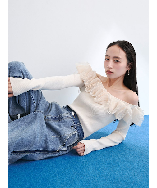 フリルコンビオフショルダーリブニット