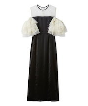 ラッフルスリーブドレス