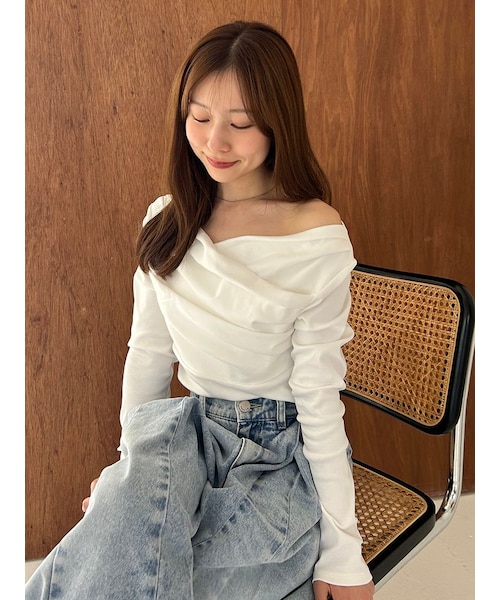 ギャザーオフショルカットソー　FRAY I.D ギャザーオフショルカットソー｜フレイアイディーの通販｜&mall