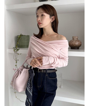 ギャザーオフショルカットソー