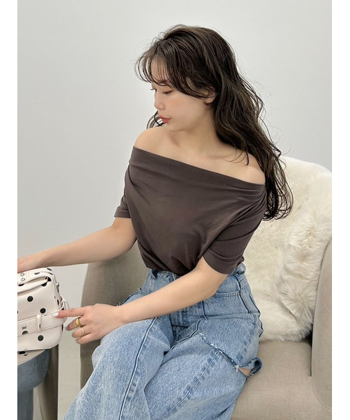 ドレープネックオフショルカットソー/ウォッシャブル