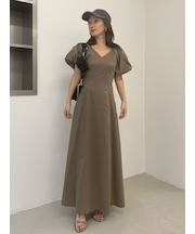 【00サイズあり】ボリュームパフスリーブワンピース