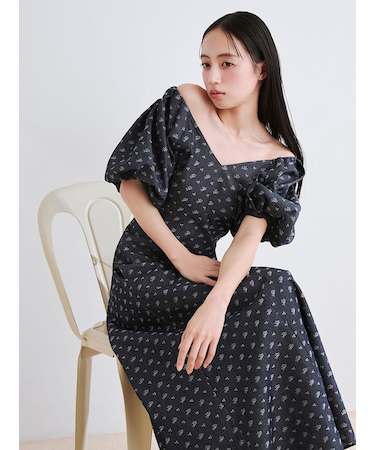 【00サイズあり】ボリュームパフスリーブワンピース