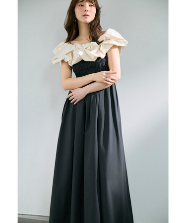 バルーンフリルシャーリングワンピース
