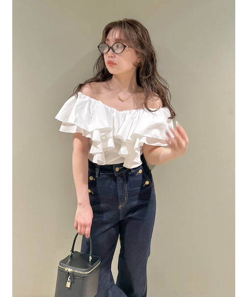 デコルテフリルカットトップス