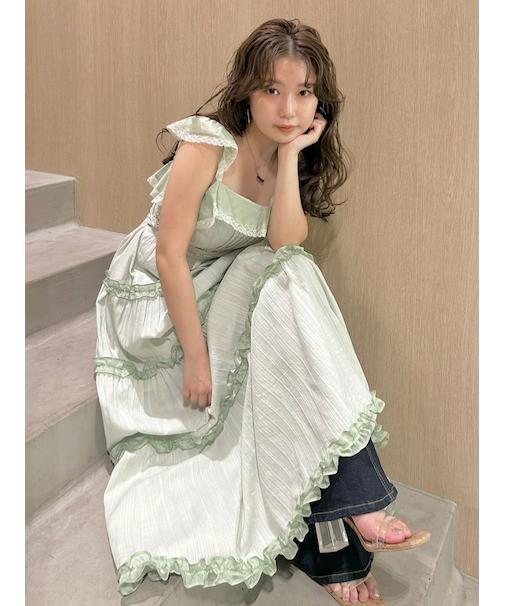 ティアードフリルキャミワンピース