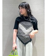 ドレープオフショルカットソー