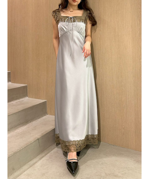 ヴィンテージレーストリムサテンロングドレス｜リリーブラウンの通販