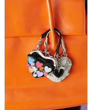 ラブリーポーチコインチャーム(Hearts2Hearts着用)