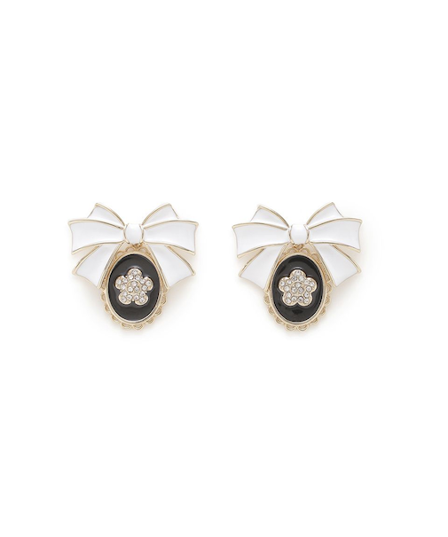 【LILY BROWN×MARY QUANT】デイジーモチーフバリエーションピアス(Hearts2Hearts着用)