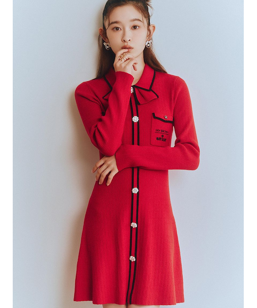 【LILY BROWN×MARY QUANT】デイジー釦付きビジューミニニットワンピース(Hearts2Hearts着用)