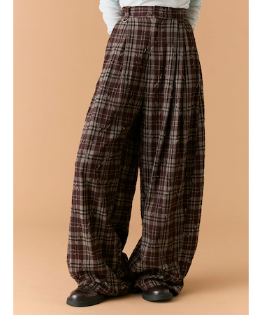 ワイドレッグタックパンツ