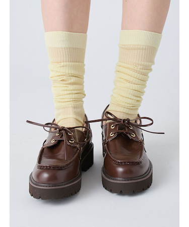 トラックソールデッキシューズ