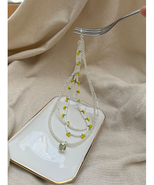 フルーツビーズネックレス