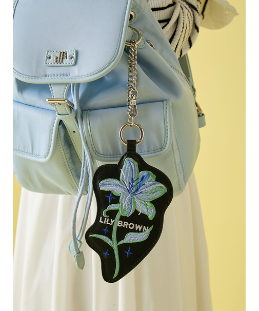 エンブロイダリーミラーチャーム