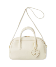 ハートチャーム付きボストンバッグ