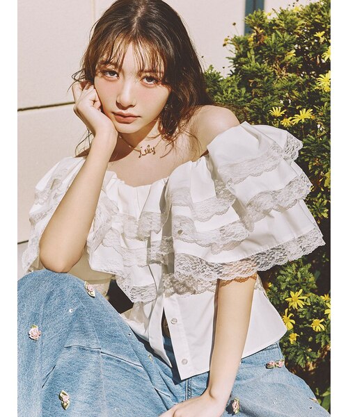 ボリュームフリルオフショル2wayブラウス｜リリーブラウンの通販