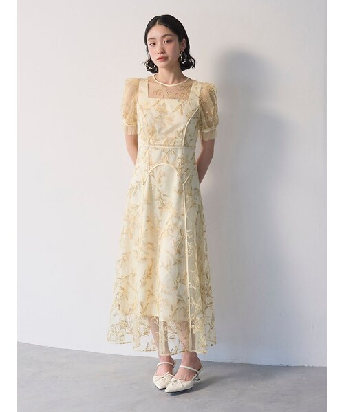 パネルラインエンブロイダリ―ドレス｜リリーブラウンの通販｜&mall