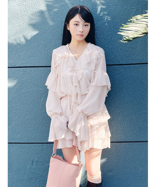 ドレープフリルセットアップ