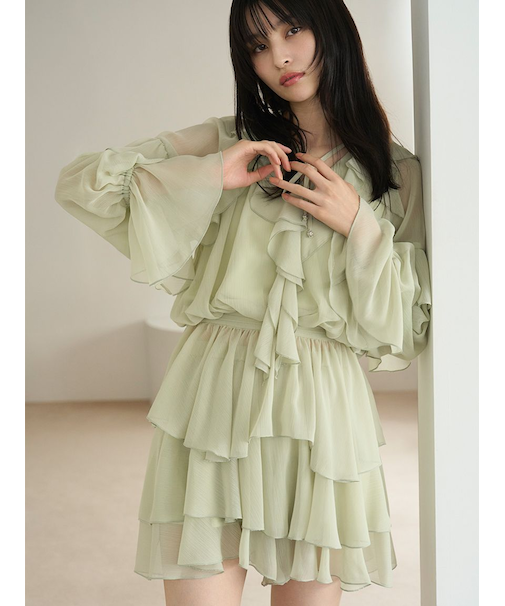 ドレープフリルセットアップ