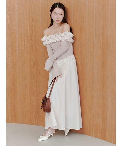 新色追加】フリルカラーニットコンビワンピース｜リリーブラウンの通販