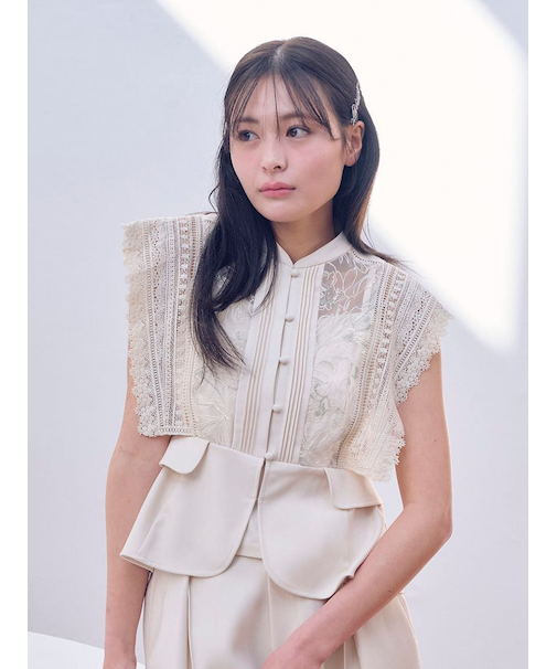 スイッチングレースブラウス