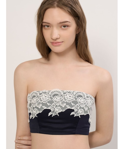 【LILY BROWN Lingerie】バックシャンサテンストラップレスブラ