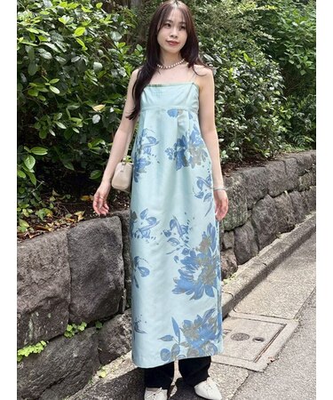 コクーンコンシャスキャミドレス