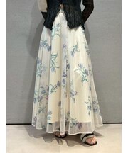 ボタニカルプリントフレアスカート