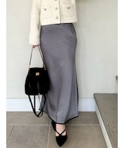 バイヤスサテンナローロングスカート