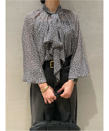 2WAY花柄シアーボウタイブラウス【ウォッシャブル】
