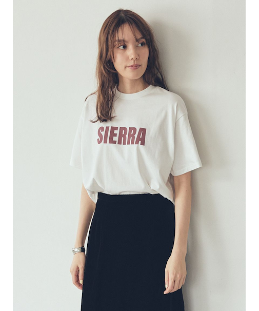 クルーネックグラフィックTシャツ