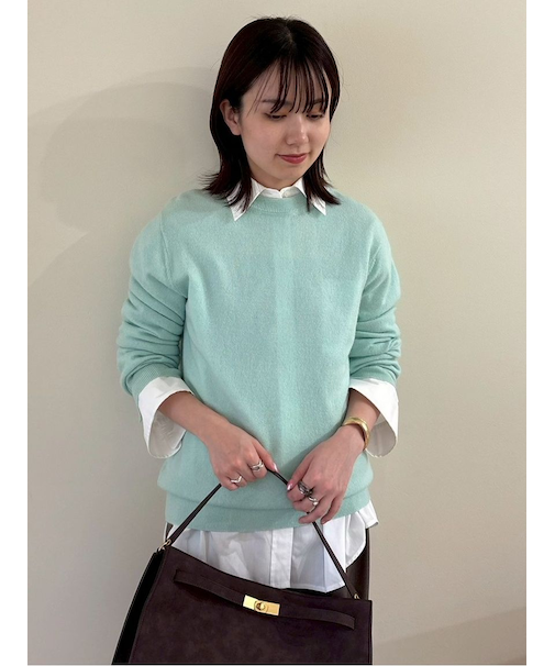 ウール100％ベーシッククルーネックニット