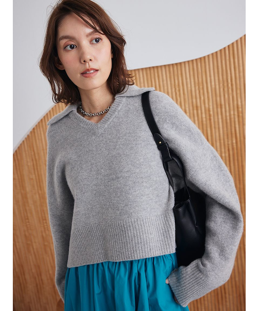 ウールカシミヤ衿付きVネックニット