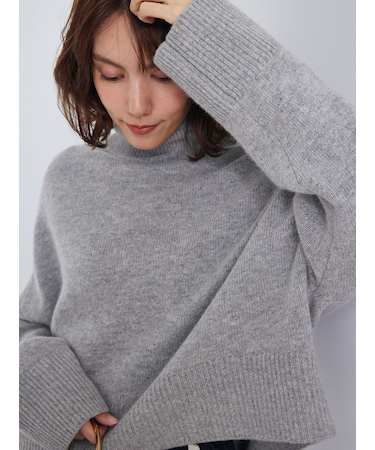 ウールカシミヤタートルネックニット