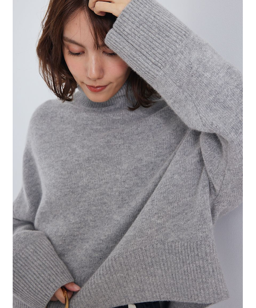 ウールカシミヤタートルネックニット