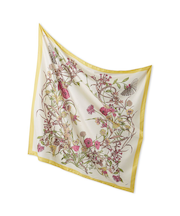 大判フラワー柄スカーフ