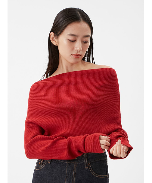 オフショルラメニット