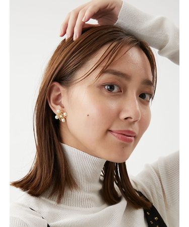 モチーフパールストーンピアス