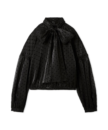 ボウタイシアーブラウス