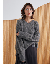 スパンコールVネックシャギーニット