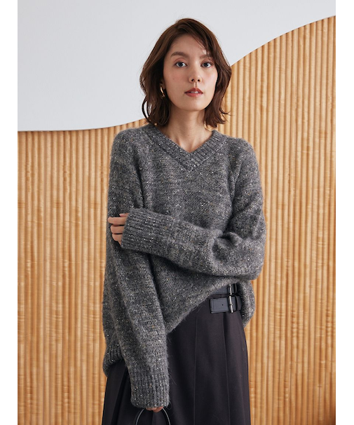 スパンコールVネックシャギーニット