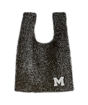 ビーズバッチ付きラメニットトートバッグ