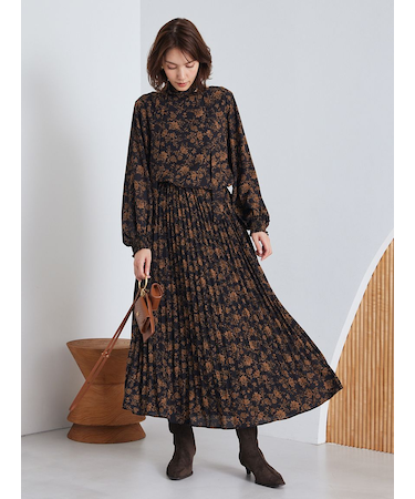 フラワープリントプリーツスカート