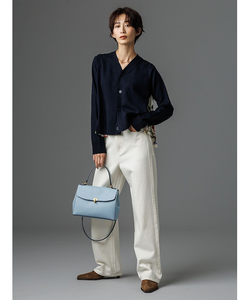 細ベルト付きストレートデニムパンツ