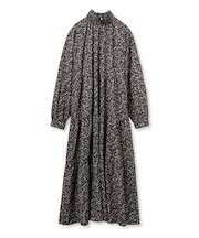 フラワープリントティアードワンピース