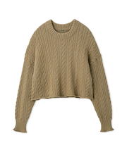 ショートヘムケーブルニット